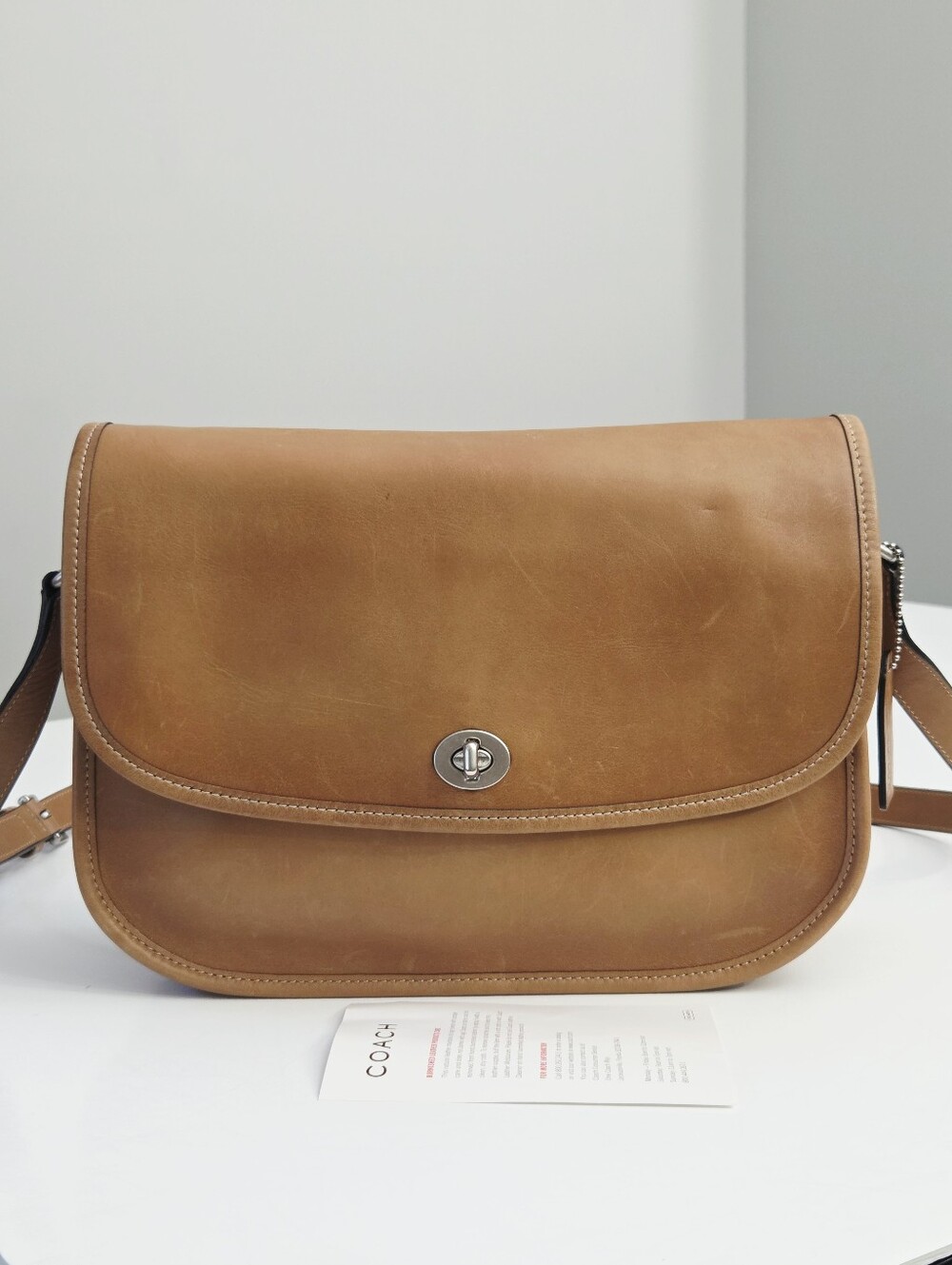 EXCELLENT VINTAGE COACH CITY BAG - CAMEL F09790